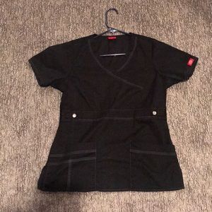Women’s Dickies scrub top